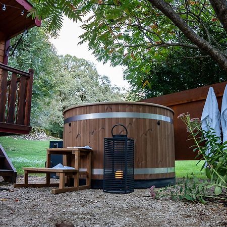 Le Roulottes Du Petit Gouffre De Padirac Avec Spa Exterior foto